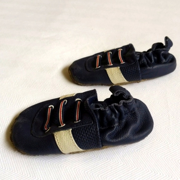 joe fresh soft sole leather baby slippers crib shoes 18-24 months - Picture 7 of 9